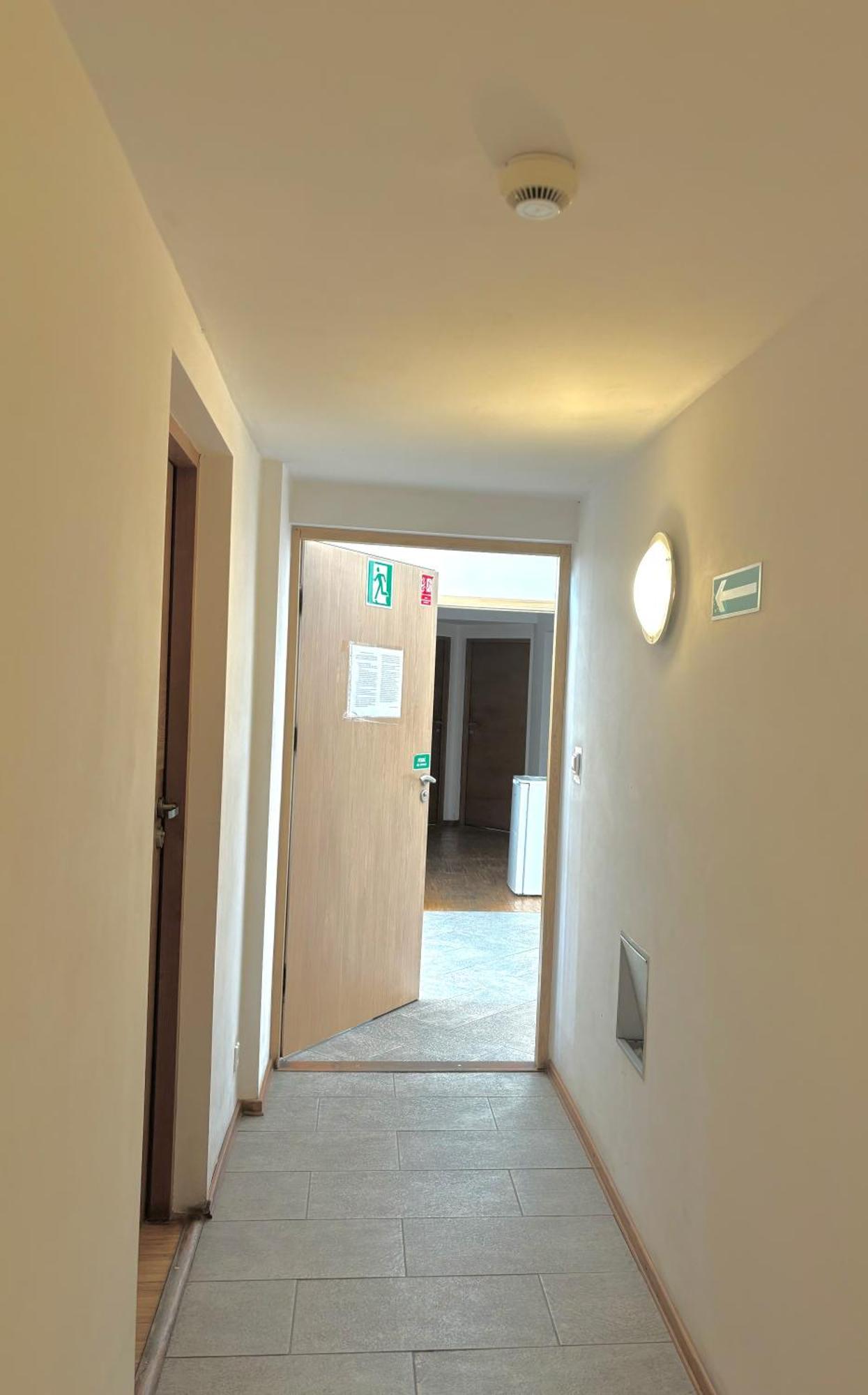 Hostel Nuove Frontiere 나이사 외부 사진